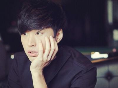 Wah, Tablo Epik High Alami Patah Tulang Bahu dan Lengan Saat Konser!